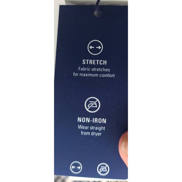 NWT Izod long sleeve plaid button down shirt - small - Picture 3 of 5